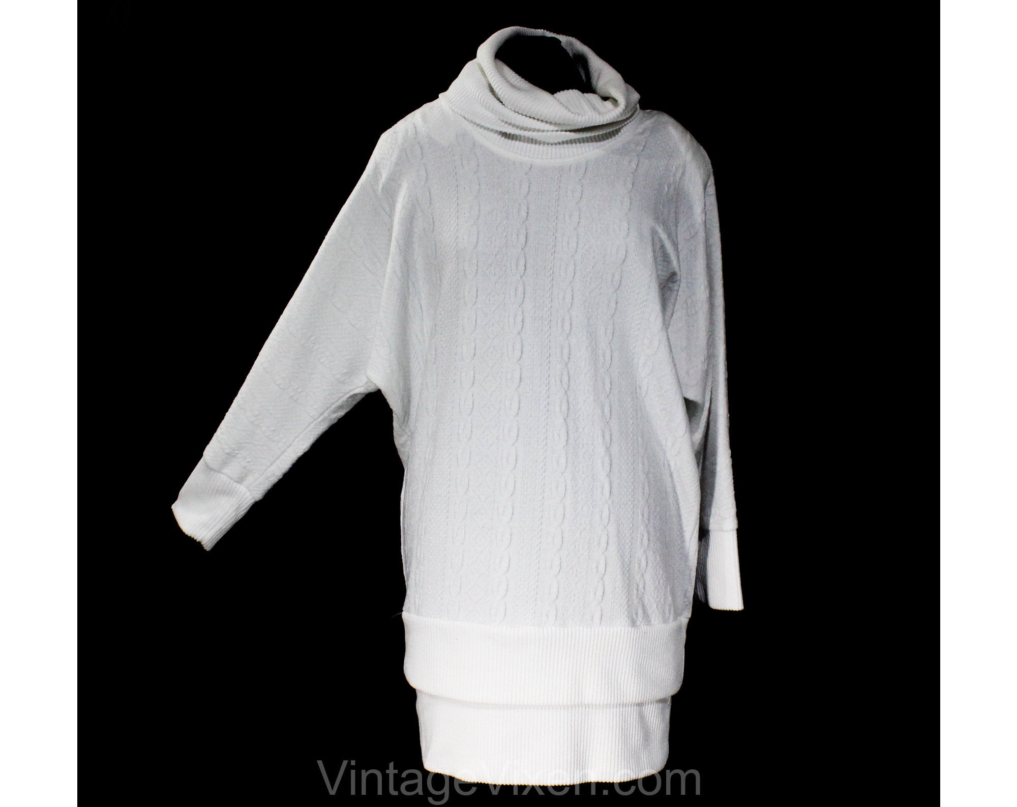 Size 12 1980s Mini Dress - White Knit Sweaterdress - Chic 80s Street S Vintage Vixen Clothing Size 12 1980s Mini Dress - White Knit Sweaterdress - Chic 80s Street S Vintage Vixen Clothing
