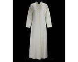 Size 6 Ivory Coat - 1960s White Mod Small Maxi Jacket with Standing Collar - Minimalist Evening Chic - Sears Junior Bazaar - Bust 34.5
