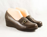 Size 8 Wide Shoes - Never Worn 1960s Deadstock - Brown Leather with Faux Buckle - Neutral 40s Look Shoe with Wedge Heel - 8W - 47716-1