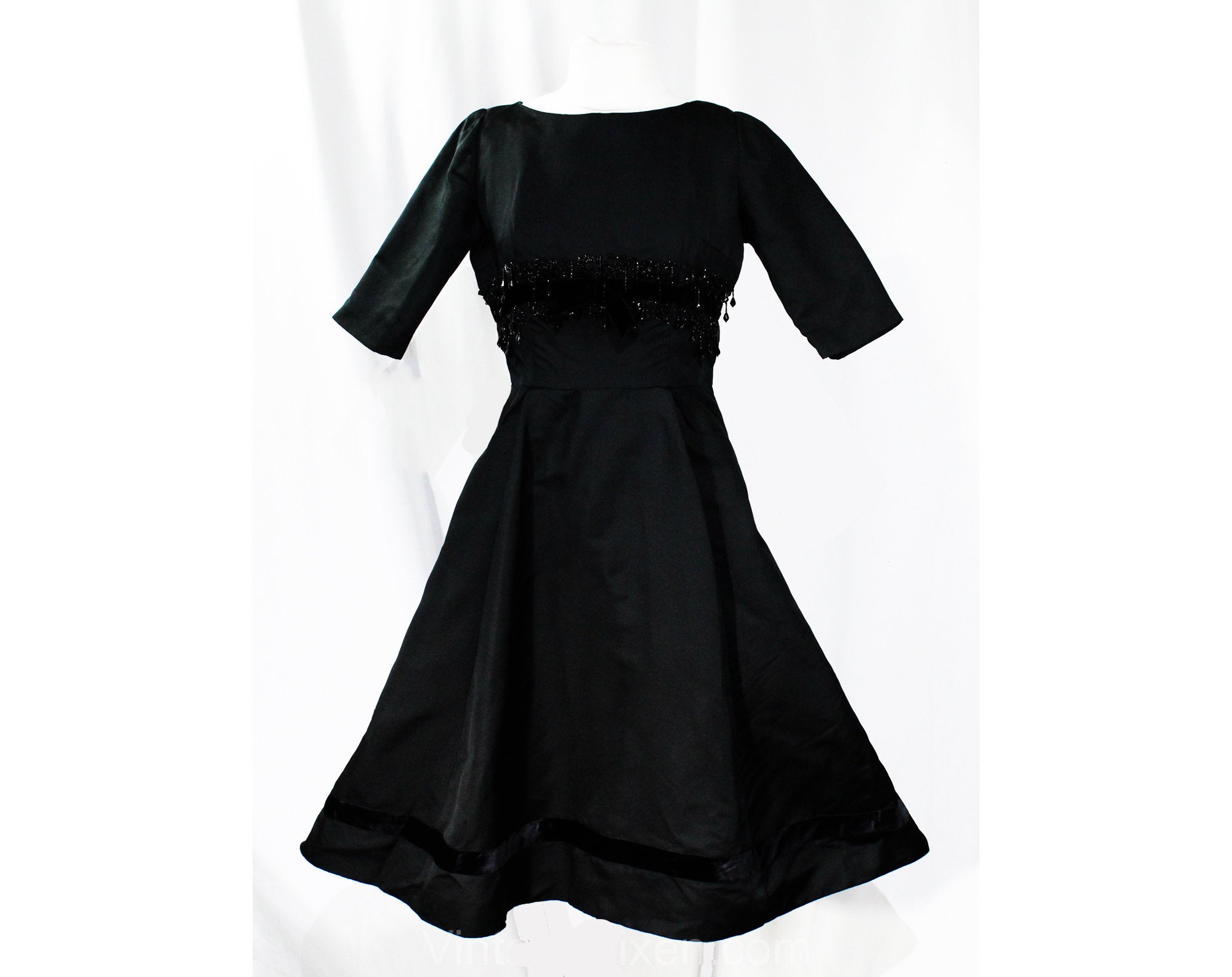 Size 12 1950s Cocktail Dress - Haute Quality Black Silk with Beaded Ve Vintage Vixen Clothing Size 12 1950s Cocktail Dress - Haute Quality Black Silk with Beaded Ve Vintage Vixen Clothing