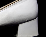 Never Worn Size 6 1960s Shoes - White Offwhite Leather Mod Go-Go Girl Pumps - Round Toe Nice Quality 60s Unworn Deadstock - 6C Wide Width