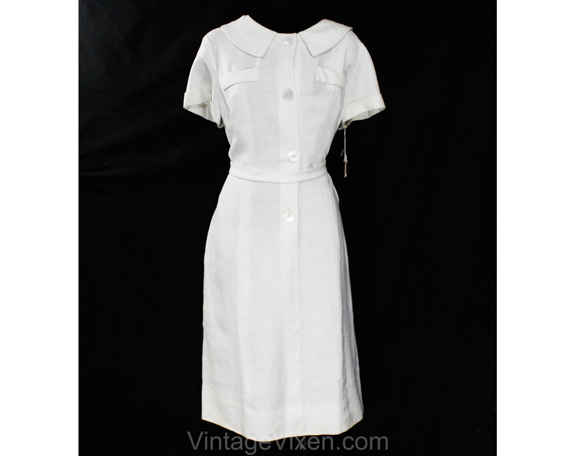 Size 14 White Linen Dress - 1960s Short Sleeve Shirtdress with Classic Vintage Vixen Clothing Size 14 White Linen Dress - 1960s Short Sleeve Shirtdress with Classic Vintage Vixen Clothing
