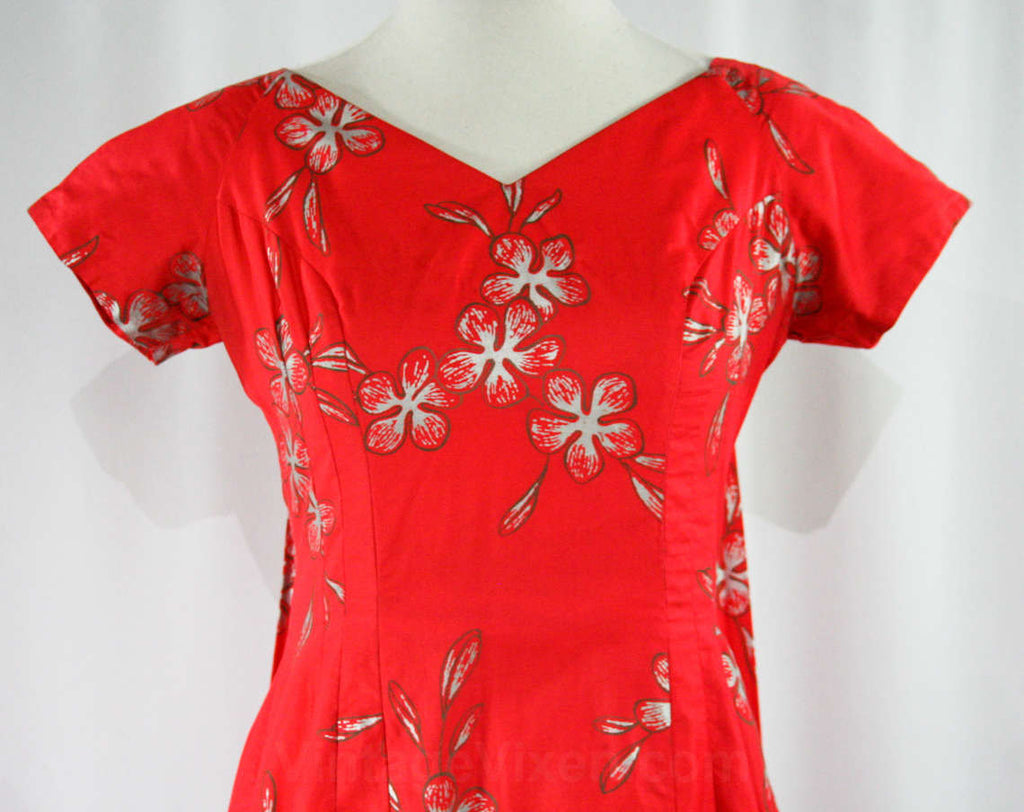 Size 10 Hawaiian 1960s Tiki Dress - Vivid Red Cotton - Metallic Silver Vintage Vixen Clothing Size 10 Hawaiian 1960s Tiki Dress - Vivid Red Cotton - Metallic Silver Vintage Vixen Clothing