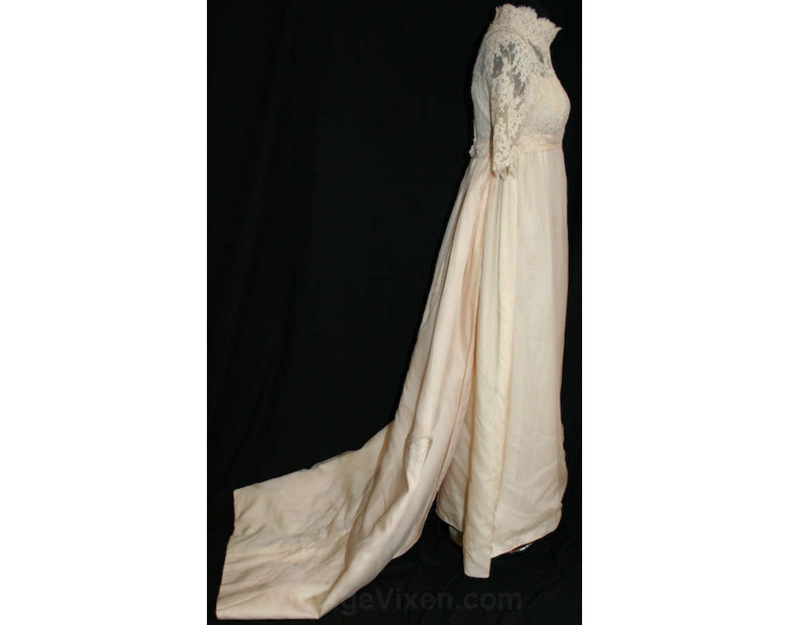 Size 4 Wedding Dress - Exquisite 1960s Chantilly Lace Bridal Gown with Vintage Vixen Clothing Size 4 Wedding Dress - Exquisite 1960s Chantilly Lace Bridal Gown with Vintage Vixen Clothing