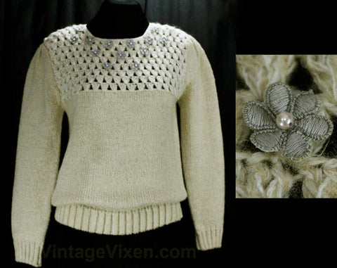 Size 4 Pullover - 1980s Beige Woolly Sweater with Daisies - Small Long Sleeved 80s Spring Top - Gray Flowers & Openwork Knit - Bust 38
