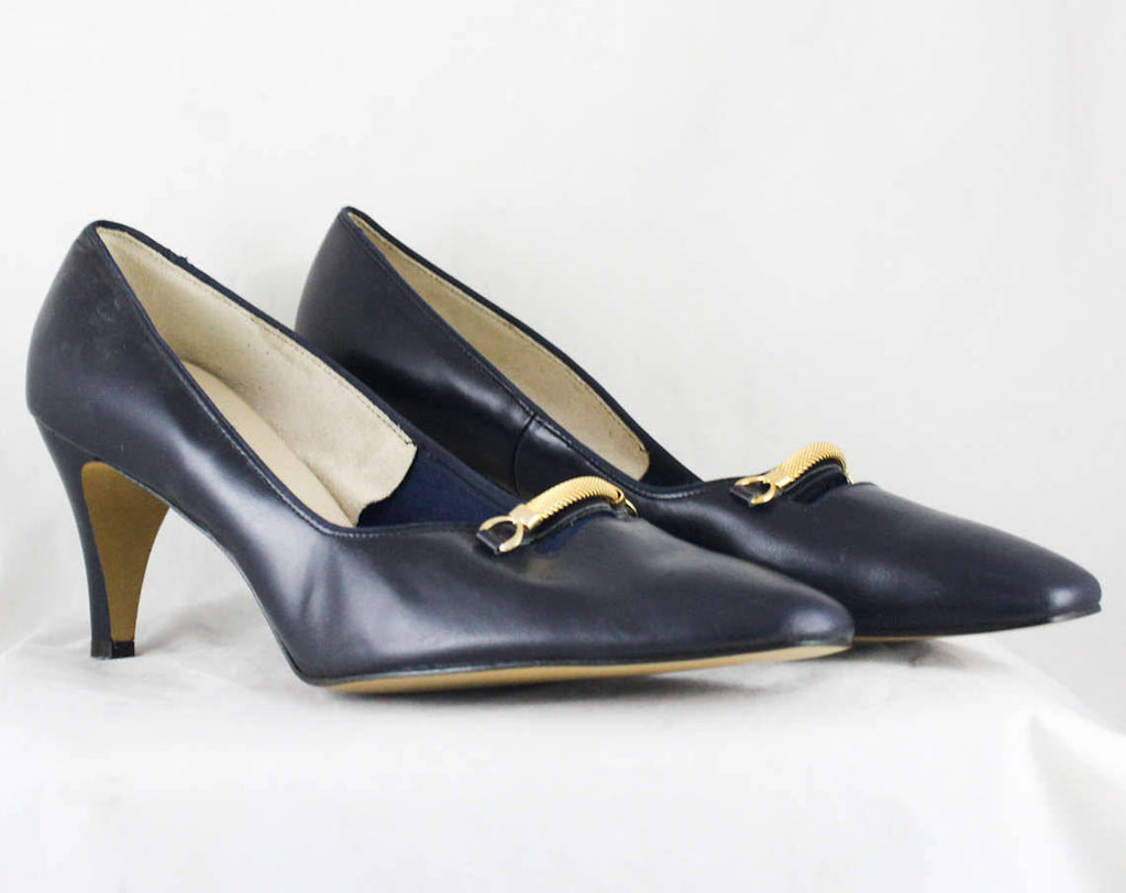 Size 8 Navy Shoes 1950s 1960s Dark Blue Heels by Cotillion 60s Unw Vintage Vixen Clothing
