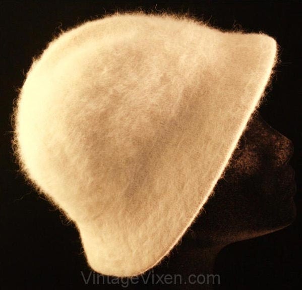 Chic 70s Beige Angora Casual Hat - Made in France - Casual Style Ecru Fuzzy Furry Cloche - Fall Winter - Halper Brothers - Close Fitting