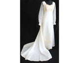 Size 10 Wedding Dress - Elegant 1970s Star Flower Lace Bridal Gown & Detachable Train - NWT Deadstock - Bust 35.5 - Waist 27.5 - 31827-1