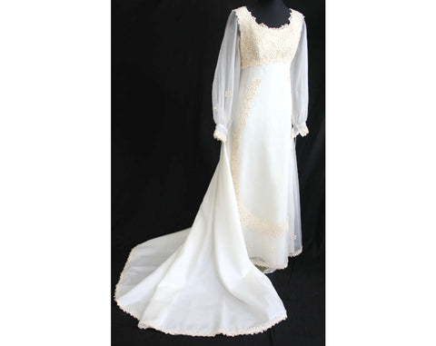 Size 10 Wedding Dress - Elegant 1970s Star Flower Lace Bridal Gown & Detachable Train - NWT Deadstock - Bust 35.5 - Waist 27.5 - 31827-1