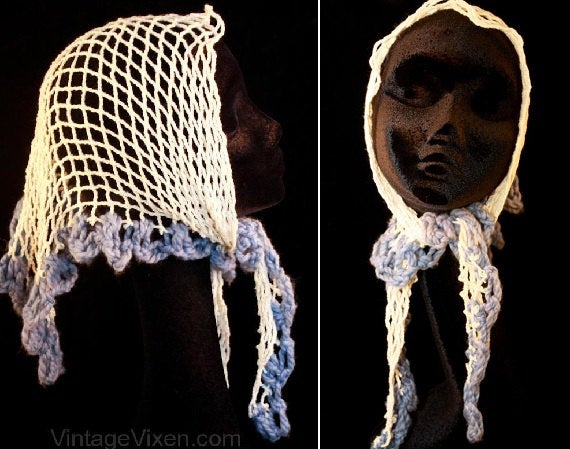 40s Fish Net Head Scarf - Terrific 1940s Hand Knit Fishnet Kerchief with Fluffy Blue Trim - Deadstock Cotton Summer Peasant Turban Wrap