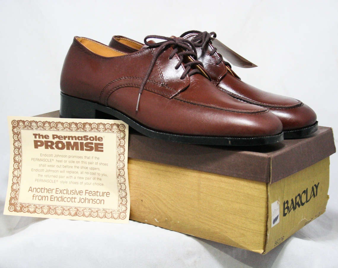 Men's Size 10 Shoes - 1960s Brown Leather Mens Oxfords - 10D Wide