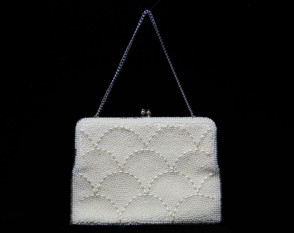 FINAL SALE 60s White Pearly Handbag with Scalloped Design - Bead Style Scallops 1960s Purse - Optional Chain Strap - As Is Best For Costume