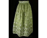 Size 6 1950s Vintage Daisy Print Fabric Skirt - 50s Daisies Border Print Full Skirt - Summer Floral Cotton - Green Black White - Waist 26