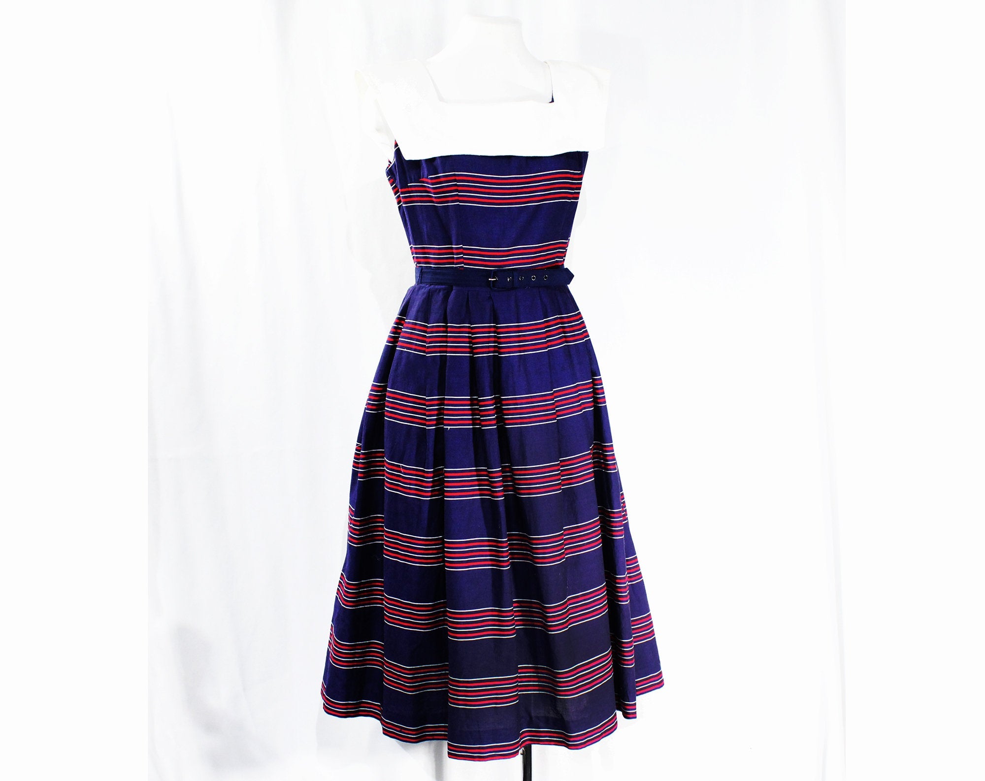 Size 6 1950s Sailor Dress - Navy Blue & Red Striped Cotton - Nautical Vintage Vixen Clothing Size 6 1950s Sailor Dress - Navy Blue & Red Striped Cotton - Nautical Vintage Vixen Clothing