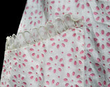 Size 10 1950s Robe - Summer 50s Housewife Style House Dress - Pink & White Daisy Print Cotton with Sheer Trim - Short Sleeve - Waist 27.5