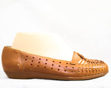 Size 6.5 Leather Shoes - Cute Tan Huarache Style Design - 1990s Light Brown Boho Flats with Woven Trim - Made in USA - 90s Deadstock 6 1/2 M