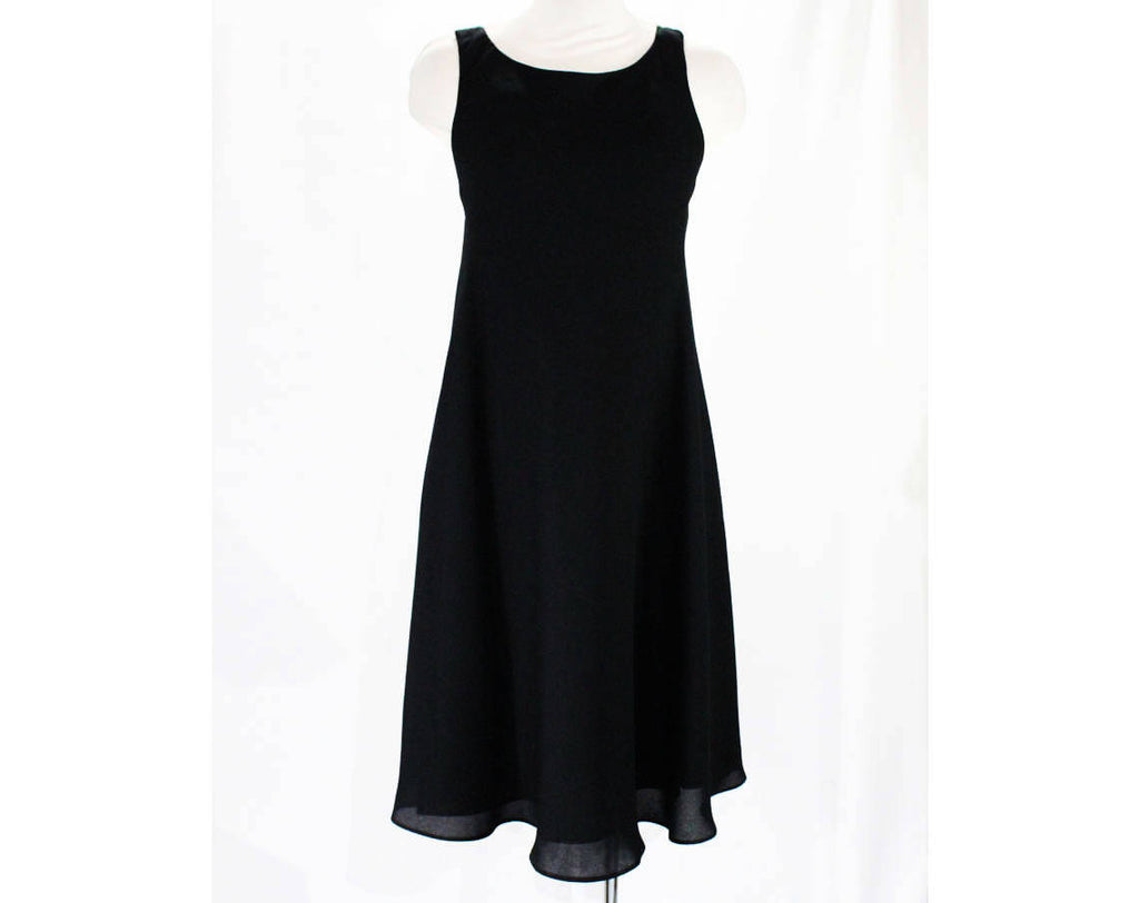 Size 6 1990s Black Dress - Small 90s Cocktail Party Dress with Strings Vintage Vixen Clothing Size 6 1990s Black Dress - Small 90s Cocktail Party Dress with Strings Vintage Vixen Clothing