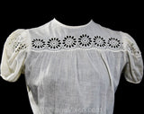Size 6 1940s Peasant Blouse - Fresh White Cotton Short Sleeved Top with Daisy Eyelet Embroidery - 40s Spring Summer Sheer Shirt - Bust 34