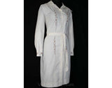 Size 12 1960s Dress - Chic 60s Taupe Shirtdress & Belt with Brown Daisy Embroidery - Spring Summer Beige Long Sleeve Sheath - Bust 40