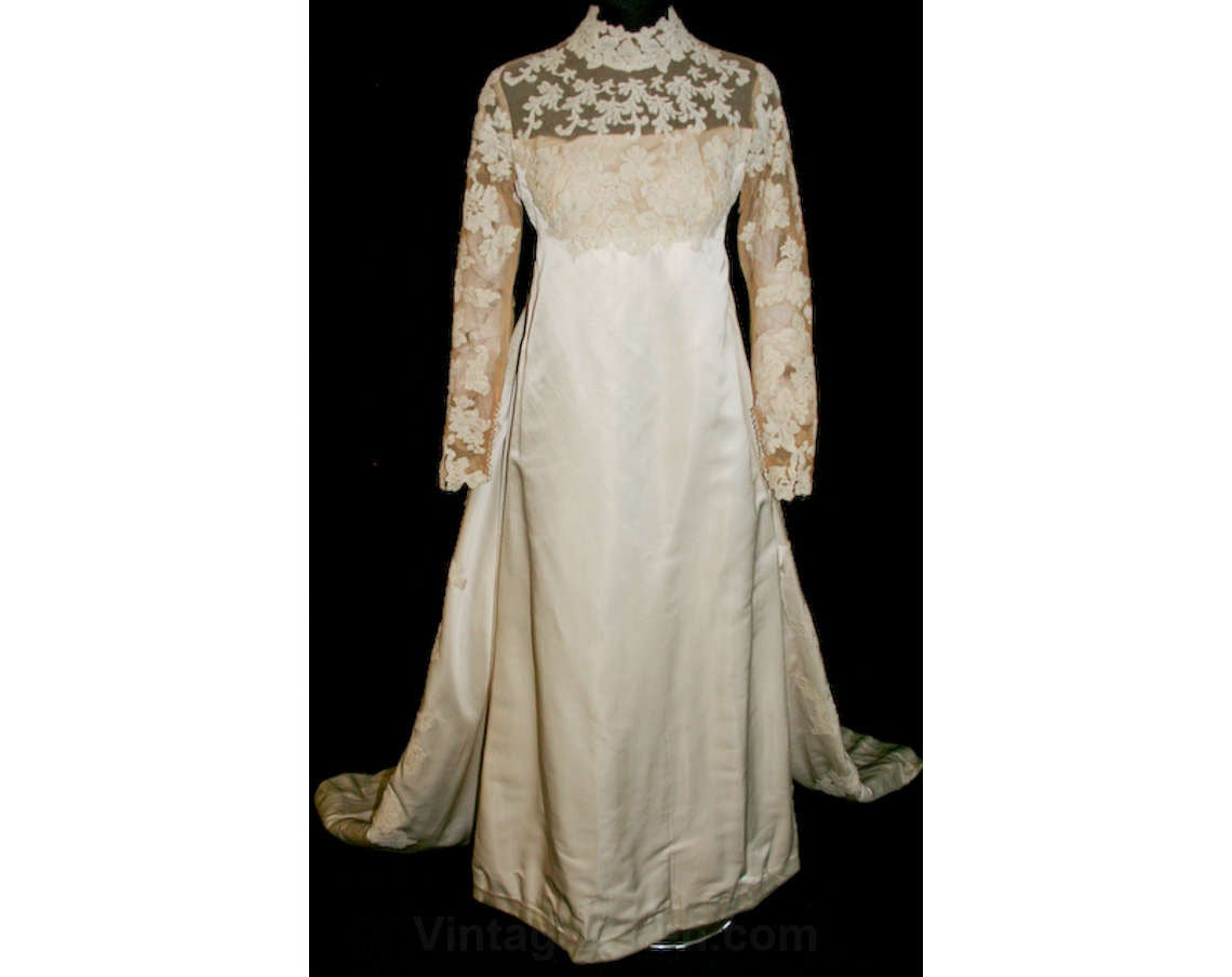 Size 6 Wedding Dress - Exquisite Peau du Soie & Net Bridal Gown by Pri Vintage Vixen Clothing Size 6 Wedding Dress - Exquisite Peau du Soie & Net Bridal Gown by Pri Vintage Vixen Clothing