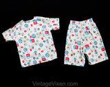 Boy's Size 6 Race Car Pajama Set - 1960s Novelty Print Child's PJ Night Shirt & Pant - Vintage Automobiles 60s Summer Lounge Wear - Chest 28