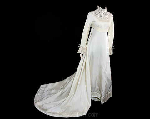 Size 6 Wedding Dress with Train - Lovely 1960s Bridal Gown with Bell Sleeves & Bow Accented Hem - NWT Deadstock - Bust 34 - 30894-1