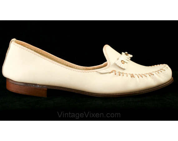 Size 6.5 Shoes - Rustic 1940s Ivory Leather Loafers - Size 1/2 Low Heels - 40s Deadstock - Spring Everyday Shoe with Original Box - 39988-1