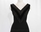 XS 1950s Marilyn Bombshell Dress - Size 2 Sleeveless Cocktail - Sexy Black 50s Party Dress with Velvet, Lace & Illusion V Neck - Waist 24