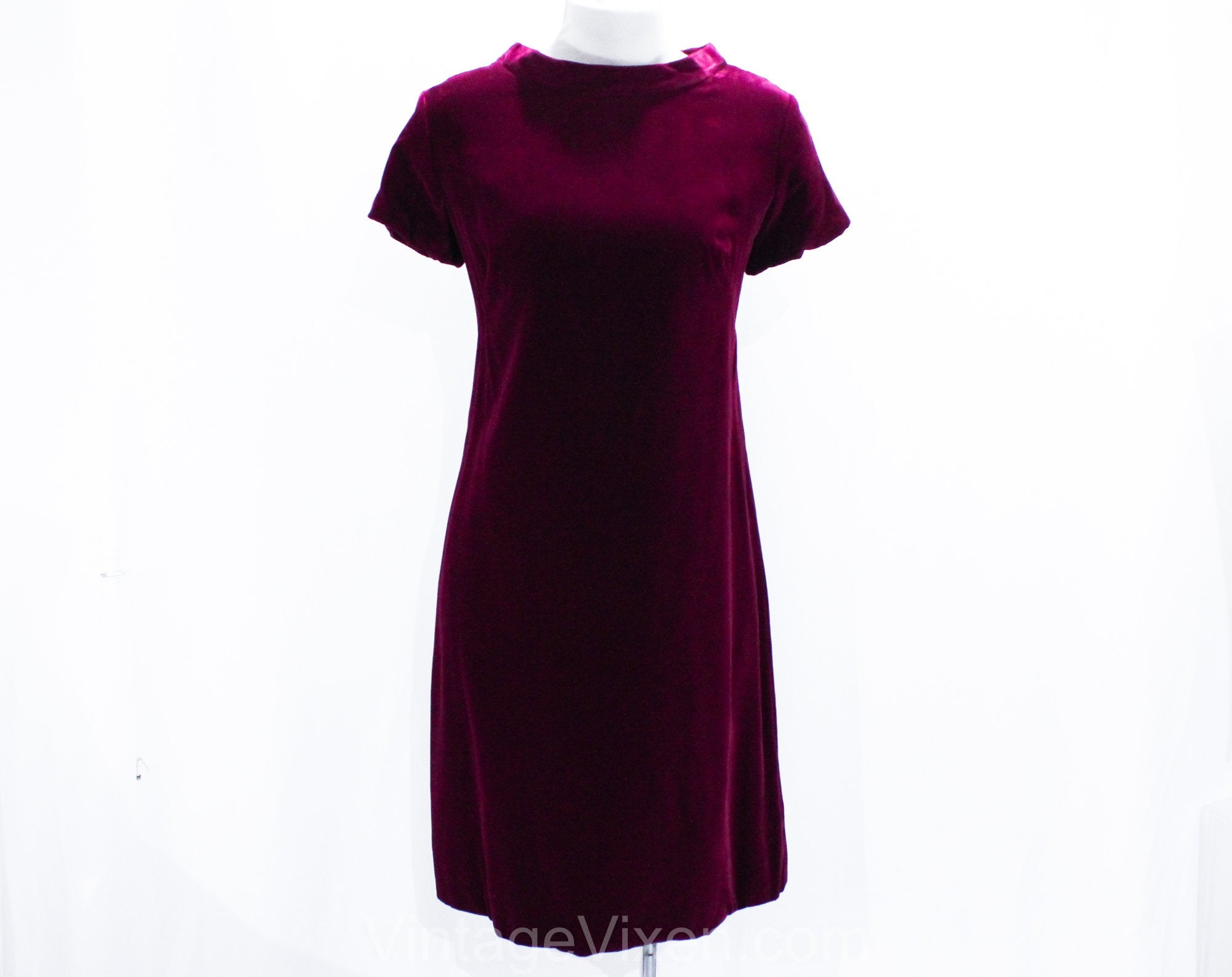 Size 6 Orchid Purple Velvet Party Dress - 1960s Lush Cocktail - Short Vintage Vixen Clothing Size 6 Orchid Purple Velvet Party Dress - 1960s Lush Cocktail - Short Vintage Vixen Clothing