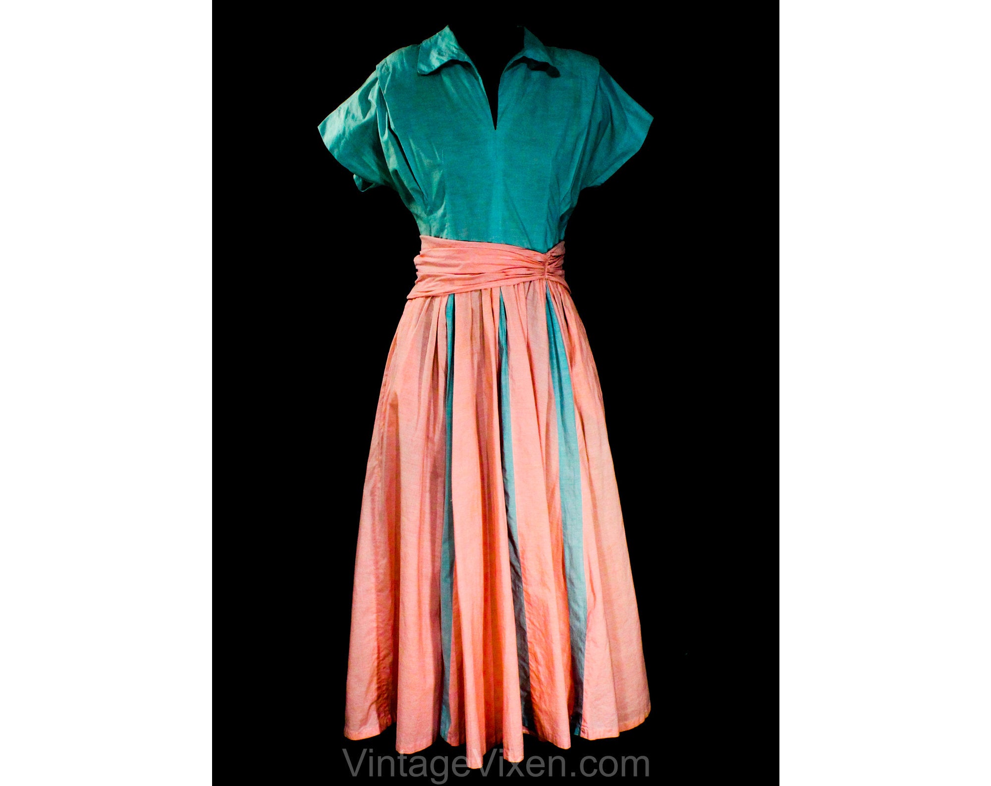 Size 4 1940s Summer Dress - Candy Pink & Blue Cotton Chambray