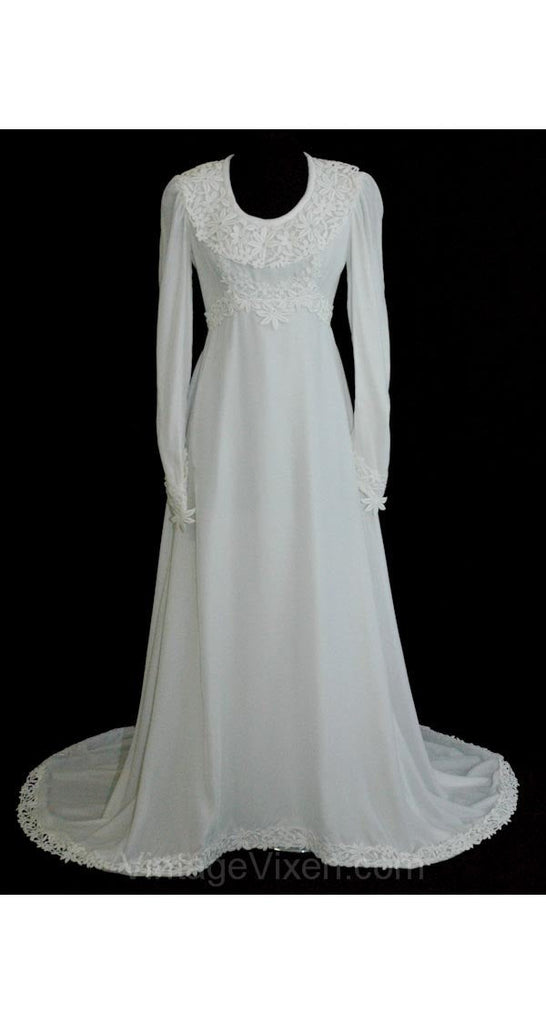 Chestine Velvet Wedding Dress, Satin Ball Gown, Strapless Wedding Dress |  KIMBERLY PHILLIPS CLOTHIER