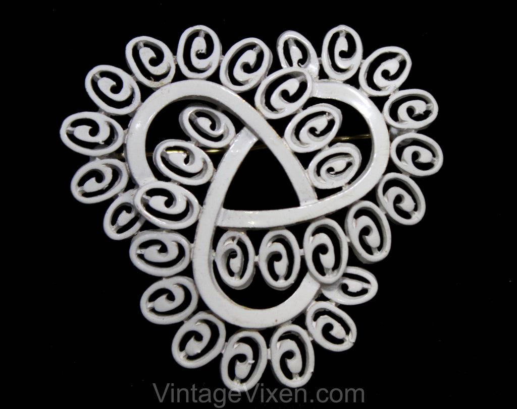 1960s Trifari Brooch - White Enamel Trifecta Curlique Abstract Infinity Loop - 60s 70s Summer Jewelry - Fresh White Metal - 50550