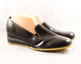 Size 9 Brown Shoes - Unworn 60s Platform - 1960s Mod Leather Pumps - Rounded Toe - Top Stitching - Wedge Heel - NOS 60's Deadstock - 9W Wide